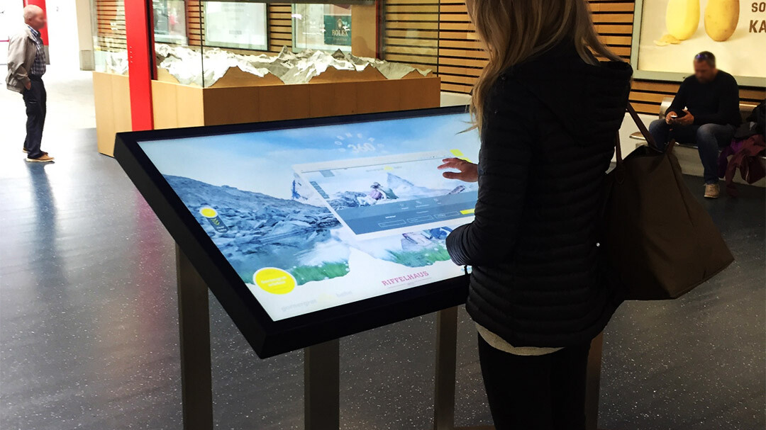 Matterhorn Gotthard Bahn touchscreen app
